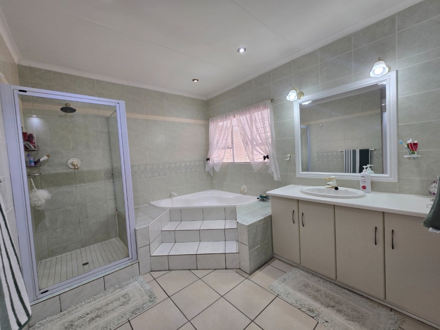 3 Bedroom Property for Sale in Waverley Free State